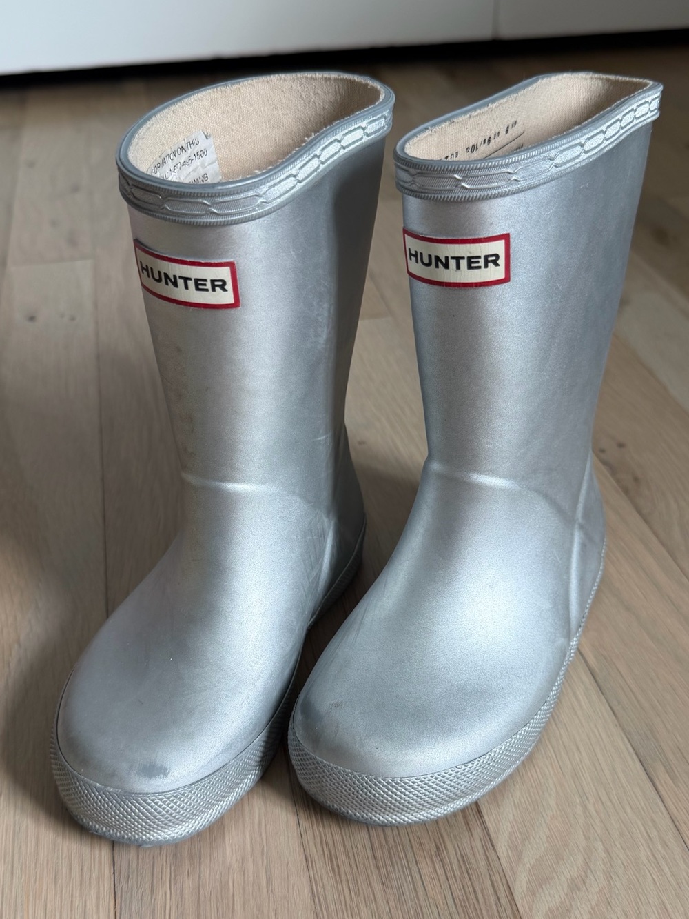 Hunter kids rain boots metallic shimmer silver size 9